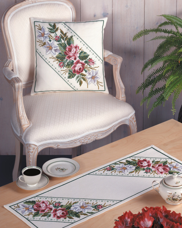 Kit Ricamo Fiori 40 x 40 cm