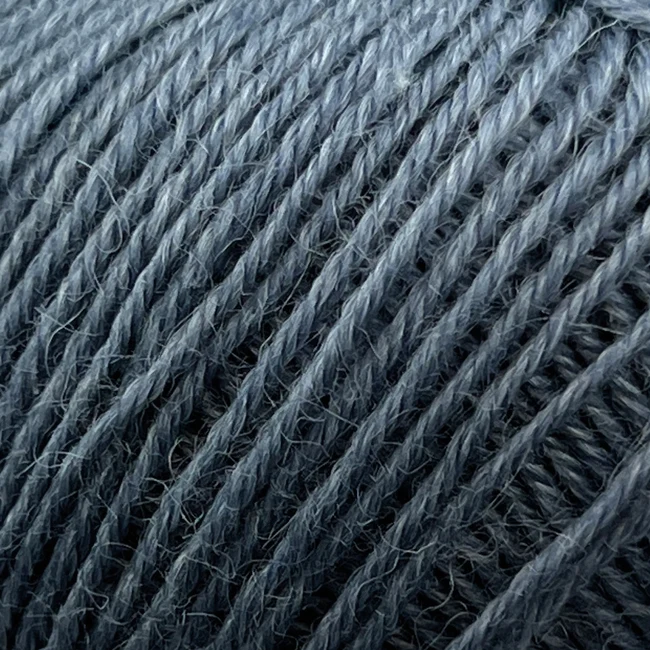 Onion Nettle Sock Yarn 1011 Dolce verde