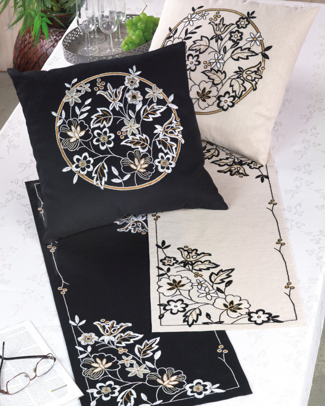 Kit da Ricamo Ricamo Bianco su Nero 31 x 85 cm