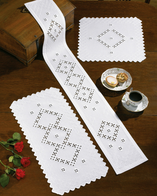 Kit Ricamo Hardanger 17 x 125 cm