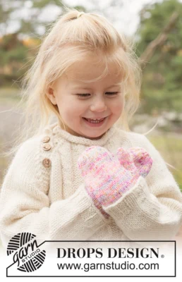 50-6 Fairy Flurry Mittens by DROPS Design
