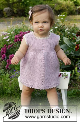 38-3 Enchanted Time Dress by DROPS Design