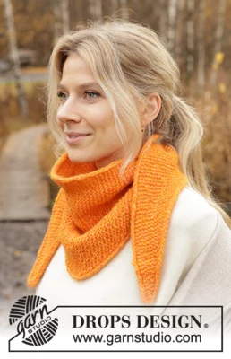 234-79 Cantaloupe Shawl by DROPS Design