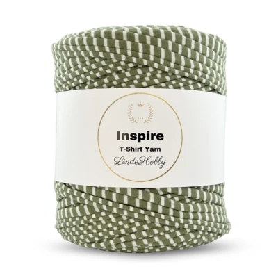 13 Verde con sottili righe bianche