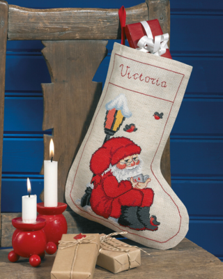 Kit da ricamo Calza con Babbo Natale sotto il lampione 24 x 32 cm