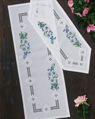 Kit Ricamo Hardanger con Fiori 38 x 101 cm